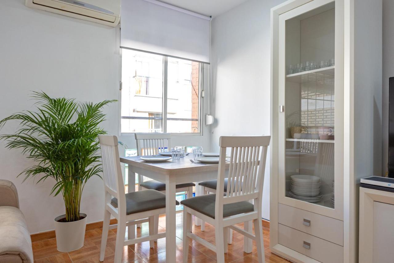 Charming 2 Bedroom Apartment At Triana Center By Oui Севилья Экстерьер фото