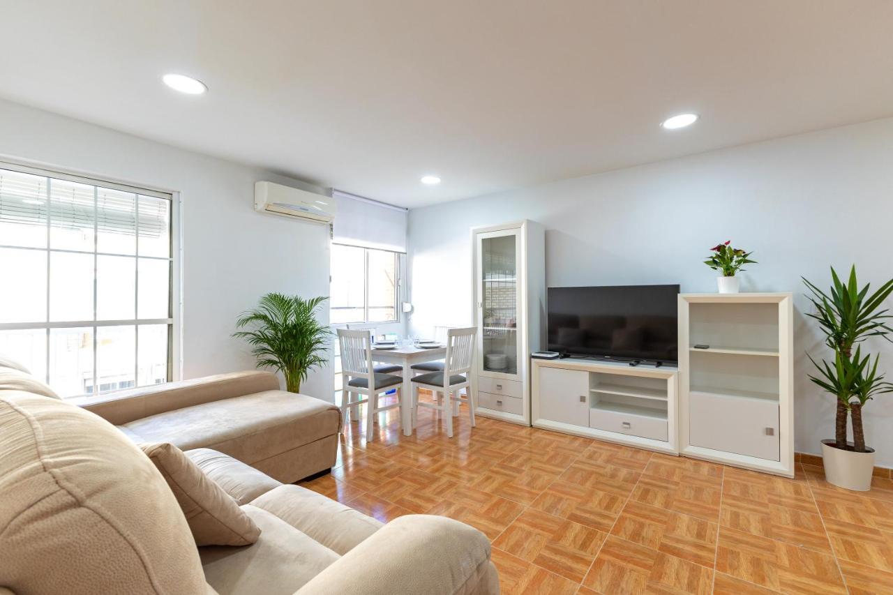 Charming 2 Bedroom Apartment At Triana Center By Oui Севилья Экстерьер фото