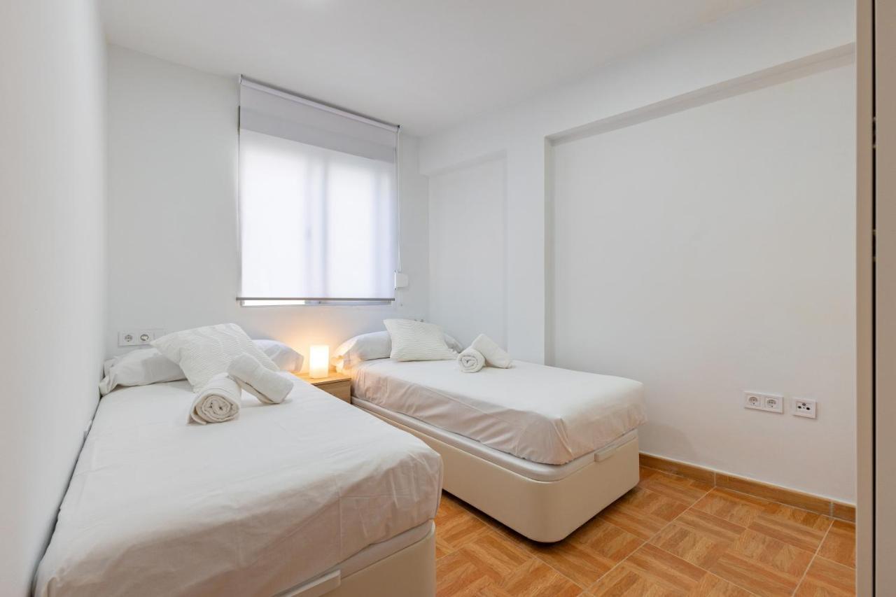 Charming 2 Bedroom Apartment At Triana Center By Oui Севилья Экстерьер фото
